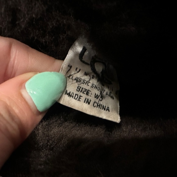 Uggs classic short dark brown| size 5 - Picture 8 of 9